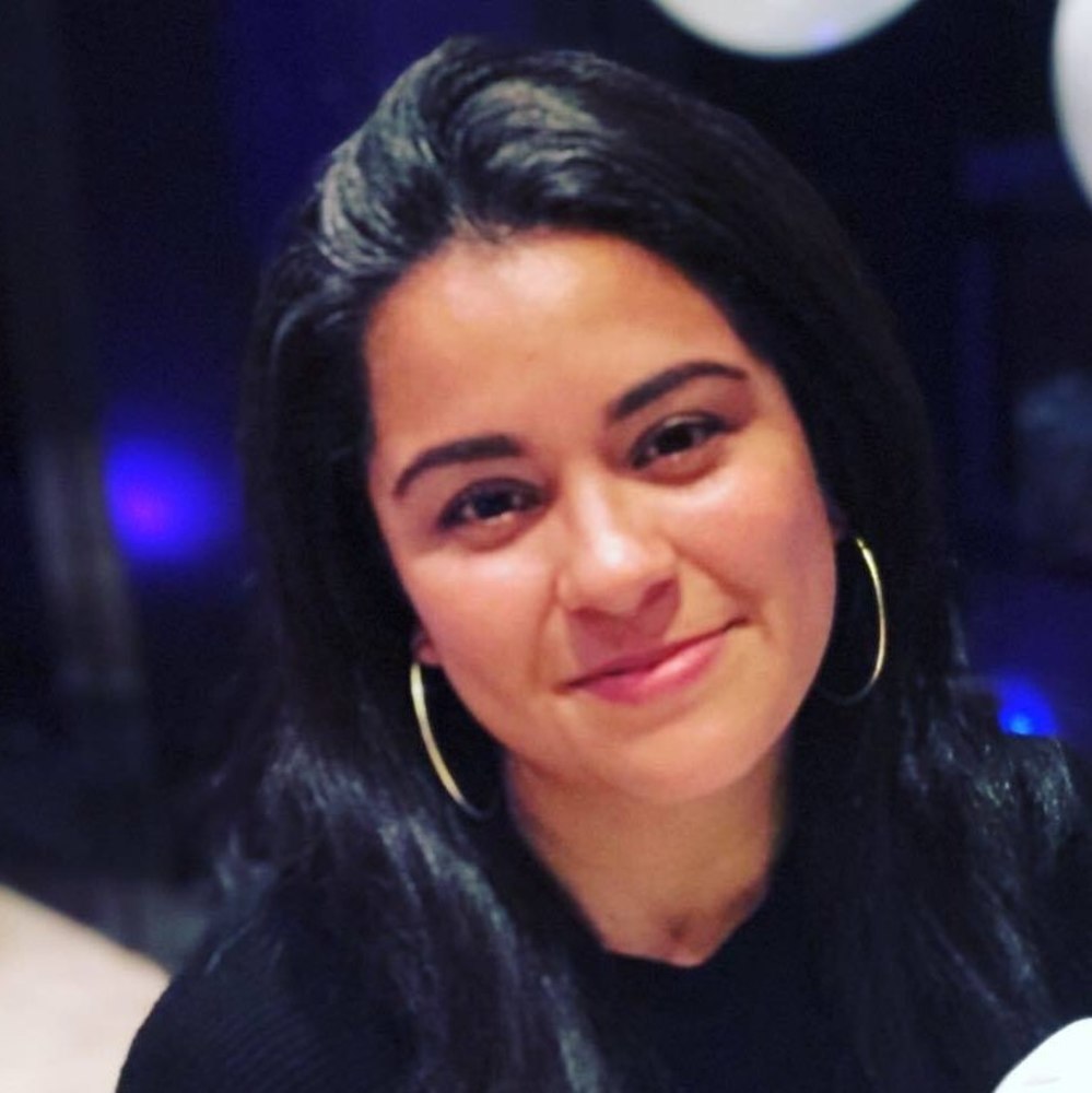 Meet your Posher, Miriam